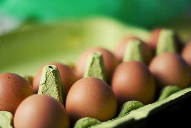Deshalb werden Eier im Supermarkt nicht gekühlt
