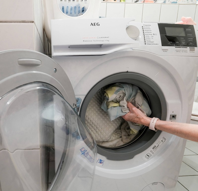 Damit es nach dem Waschgang keine bösen Überraschungen gibt, sollte man die Symbole der Waschanleitung verstehen.