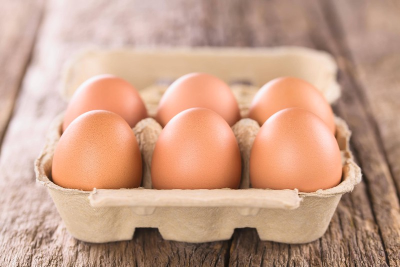 Der Eierkarton wird an der Kasse häufig geprüft