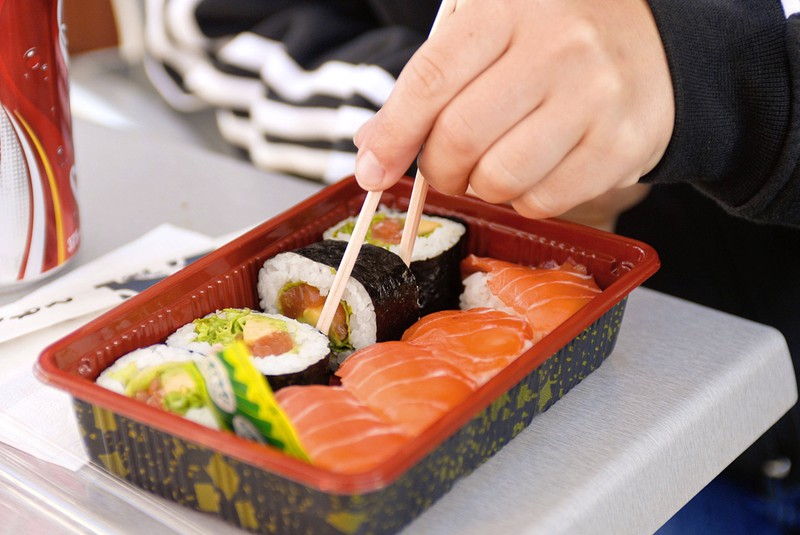 Triathlet isst 100 Sushi-Teller und erhält Hausverbot