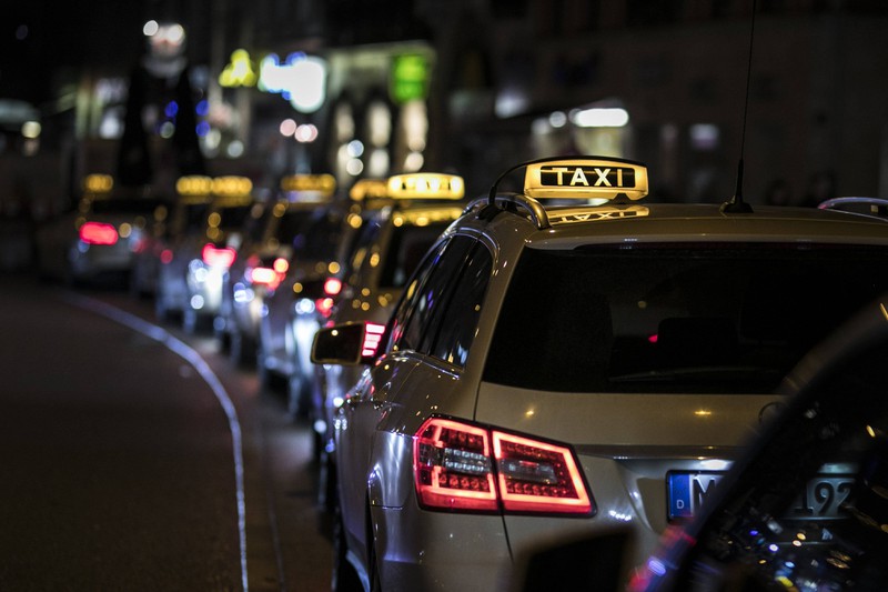 Bei Taxis solltest du auf ein Blink-Symbol achten
