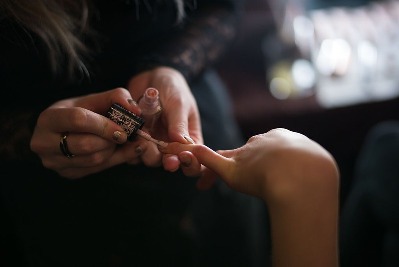 Tierquälerei: Nageltrend mit lebenden Ameisen sorgt für Entsetzen