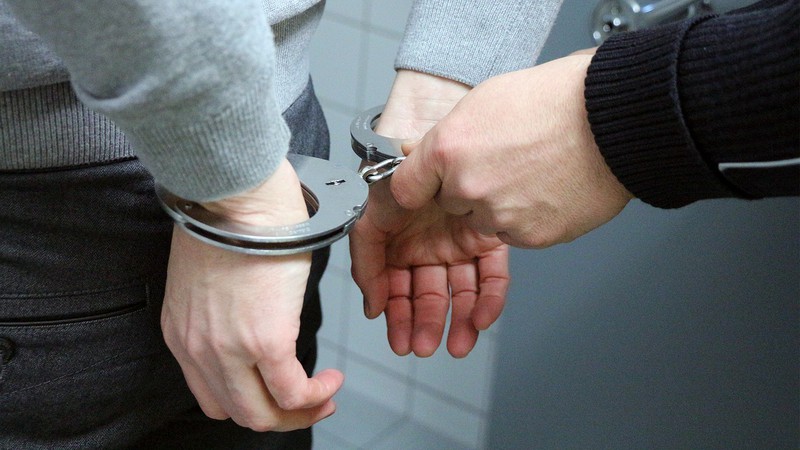 Handschellen, Polizei, Verhaftung