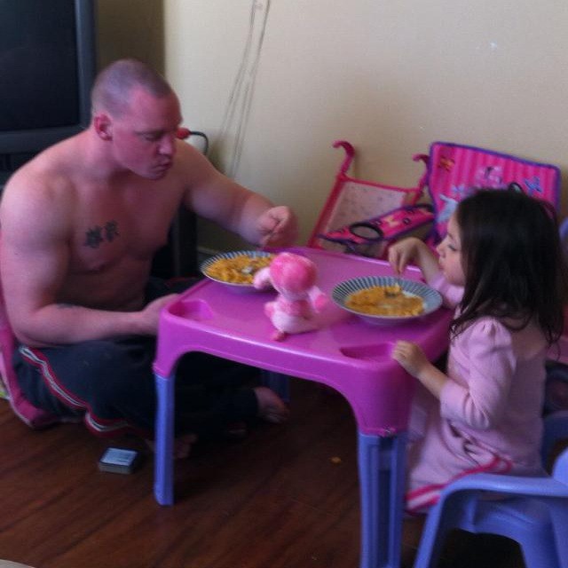 Egal, was Papa sonst so macht, für ihre Töchter machen manche Väter wirklich alles.