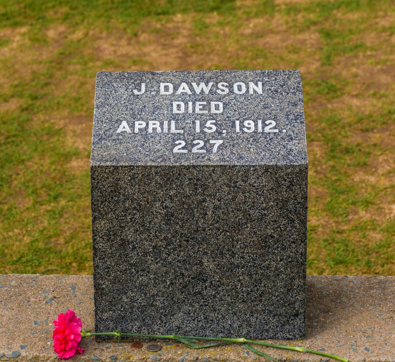 Joseph Dawsons Grab liegt in Halifax