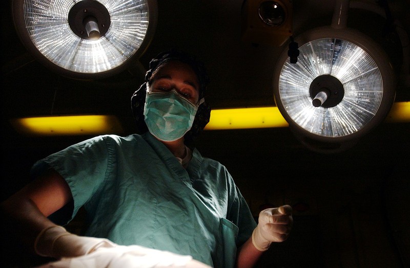 Tragischer Tod: Ärzte schalten Geräte bei falschem Patienten ab