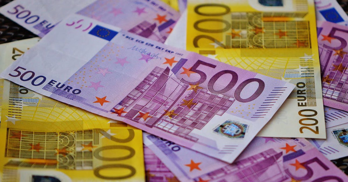 Jahrelang erbeutet Beamtin über 200.000 Euro - bis sie wegen 50 Cent auffliegt