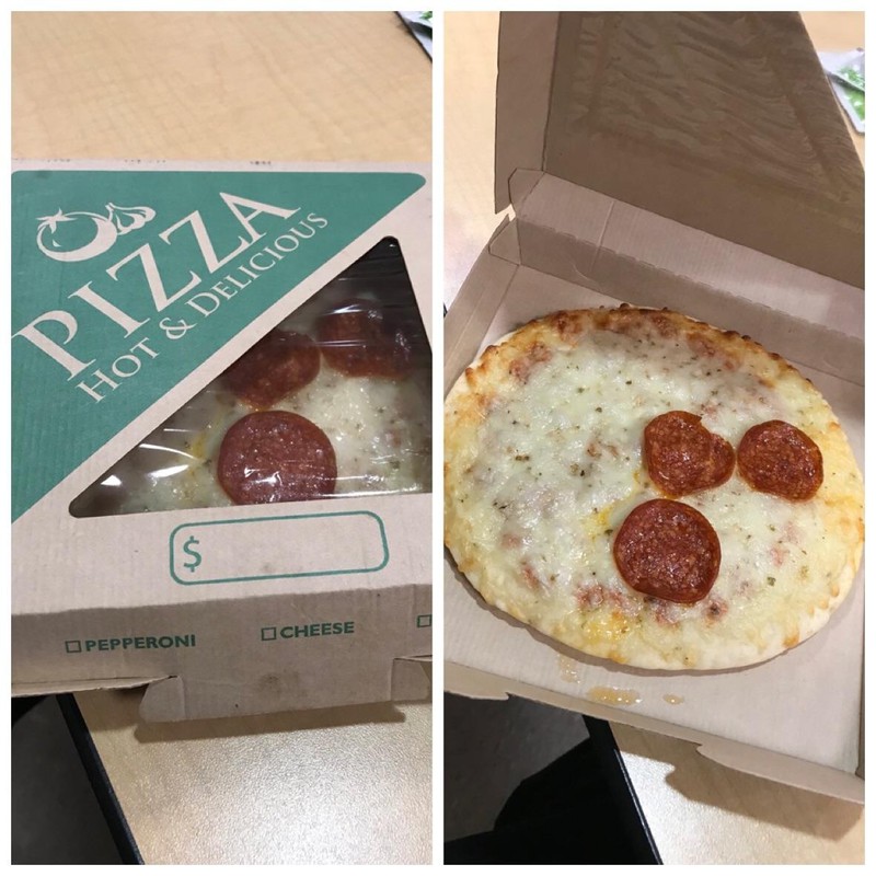 Die Pizza wurde nur zur Hälfte belegt
