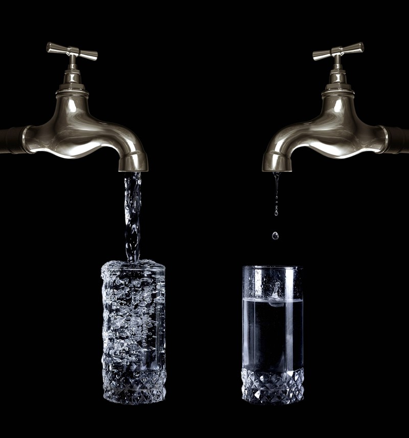 Ist Leitungswasser besser als Mineralwasser?