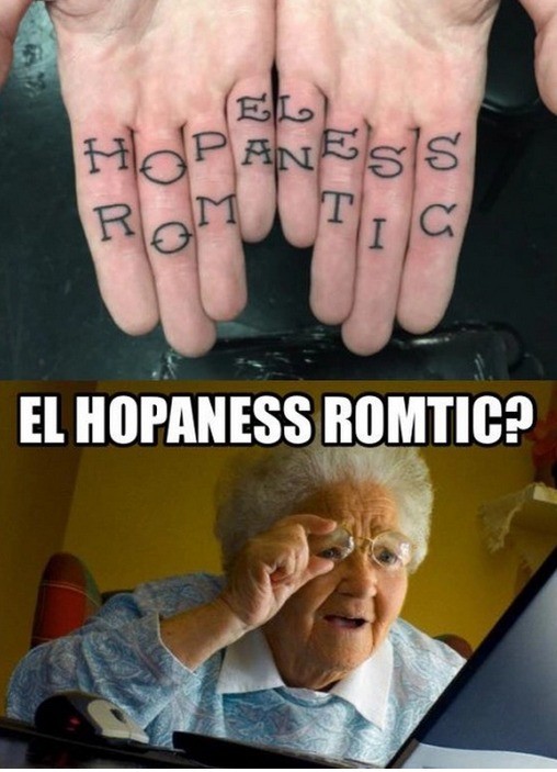 Viele Tattoos sind schlecht platziert, so kann man sie kaum entziffern.