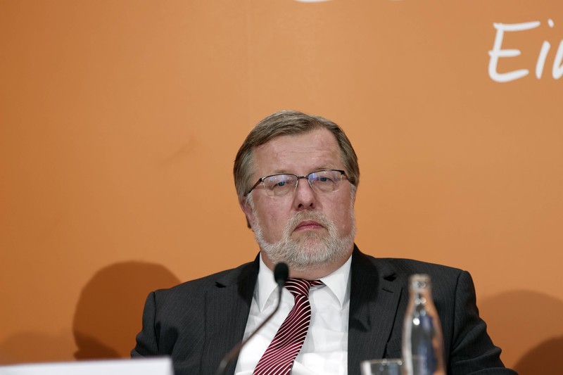 Dr. Thomas Fischbach, Präsident des Berufsverbands der Kinder- und Jugendärzte, will nicht, dass Kinder zu früh Smartphones nutzen