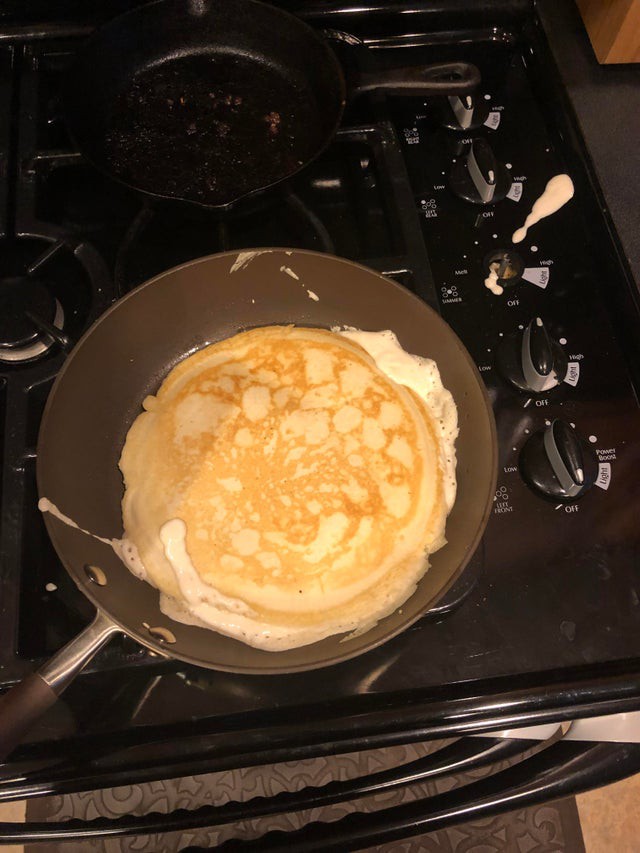 Ein verpatzet Pancake macht uns traurig.