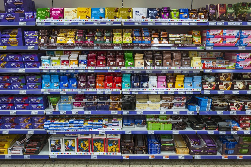 Es sollten mehr No Name Produkte gekauft werden, so spart man auch viel Geld im Supermarkt