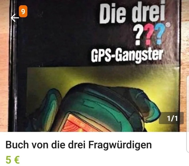 Man sieht ein Buch von ,,die drei Fragwürdigen", dass bei eBay-Kleinanzeigen verkauft werden soll