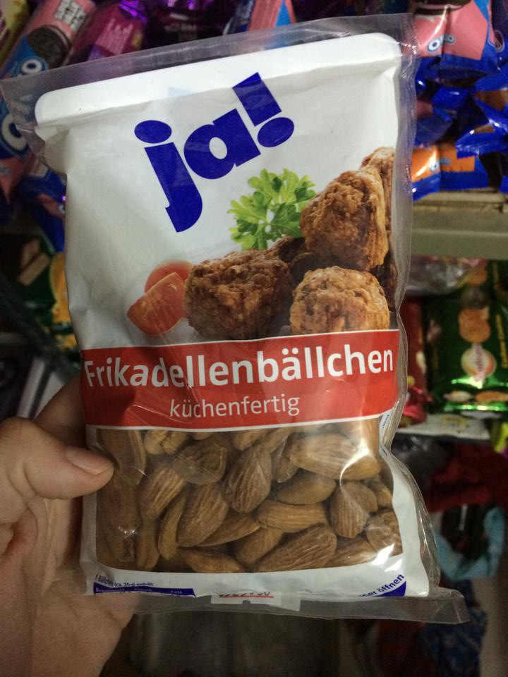 15 Supermarkt-Fails, die dich ratlos zurücklassen: Auf der Tüte steht zwar, dass das Frikadellen sind, aber in der Tüte sind Nüsse.