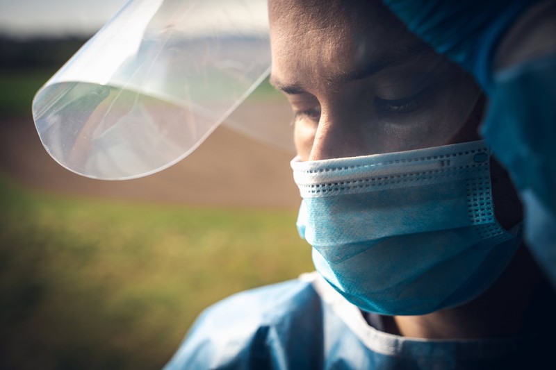 Auch Häftlinge machen die Arbeit im Krankenhaus nicht einfacher.