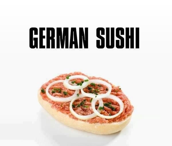 Ein Foto von "German Sushi" was in Deutschland so viel wie Mettbrötchen bedeutet.