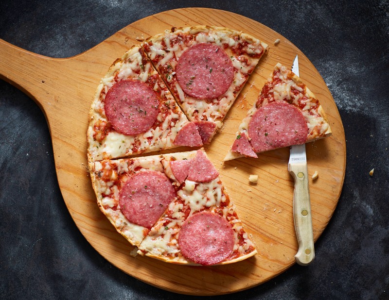Pizza-Fans werden sich freuen: Tiefkühlpizza ist 12-18 Monate haltbar.