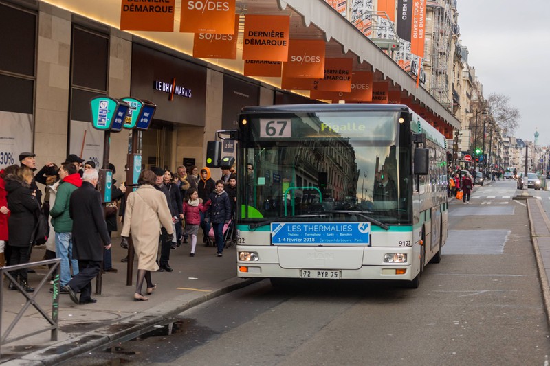 Ein Bus in Paris