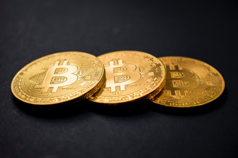 Krypto-Einstieg für Dummies: So handelt man Bitcoin & Co!*