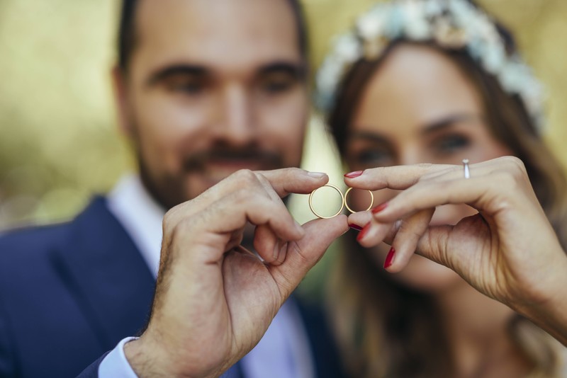 Sie wollte eine große Hochzeit, die sie in tiefe finanzielle Abgründe brachte.