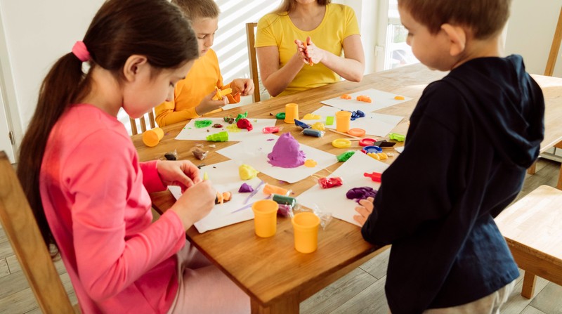 In diversen Marken von Kinderspielzeugen wie Stretch-Figuren und kinetischem Sand wurde Asbest gefunden.