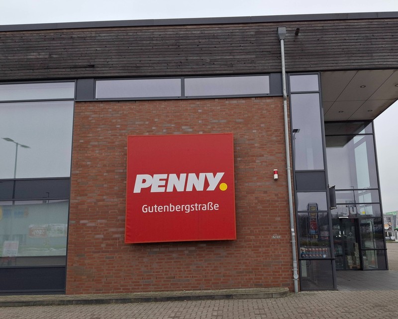 Schinken-Zwiebelmettwurst-Rückruf bei Penny im März 2026.