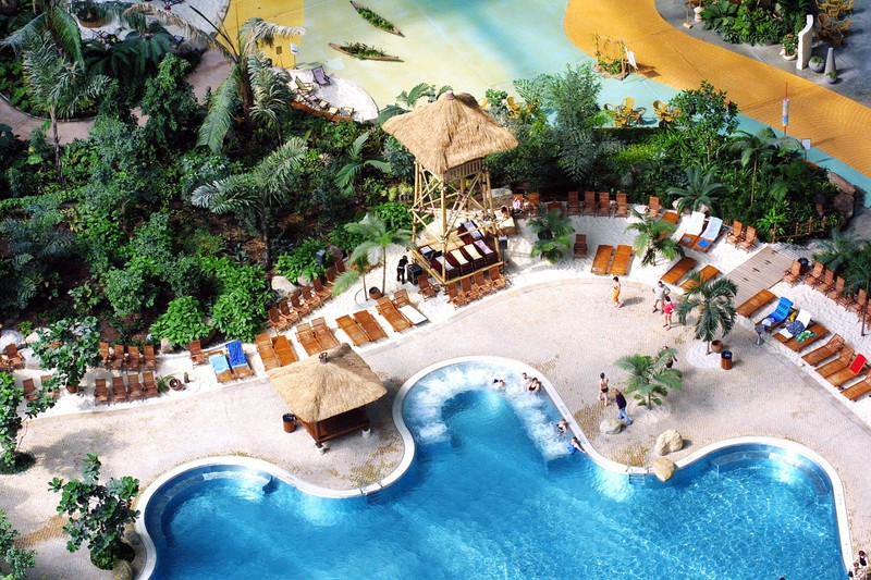 Feiere deinen Geburtstag gratis im Tropical Islands in Brandenburg.