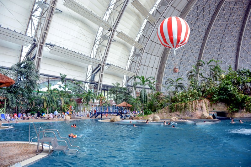Feiere deinen Geburtstag gratis im Tropical Islands in Brandenburg.