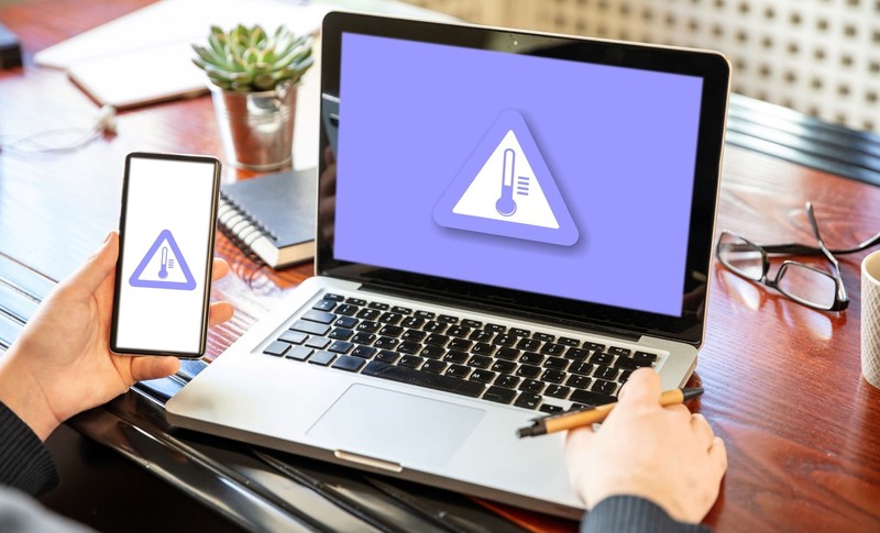 Wenn dein Smartphone zur Heizplatte wird, steckt vielleicht schädliche Software dahinter.