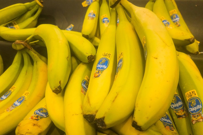 So kannst du die Haltbarkeit von Bananen verlängern.