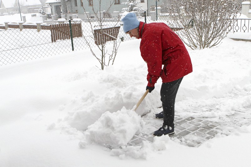 Im Winter musst du dafür sorgen, dass die Gehwege vor deinem Grundstück geschippt sind.