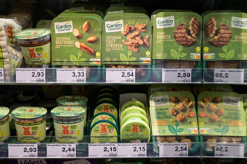 EU-Parlament stimmt dafür, Begriffe wie Wurst und Schnitzel für Fleischersatz zu verbieten.