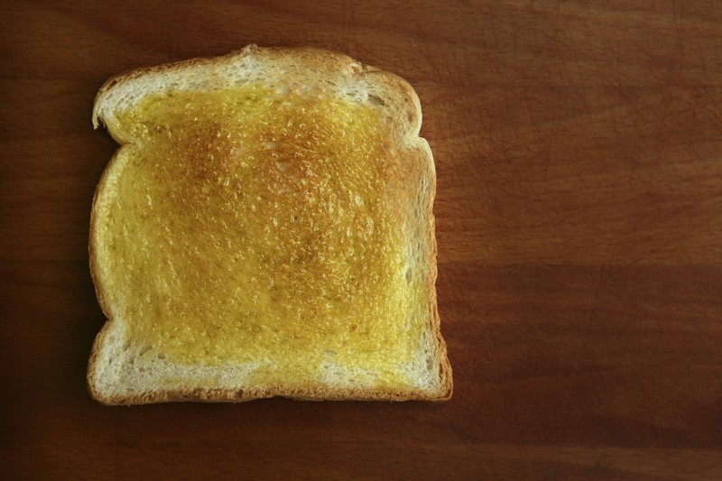 Bei Toastbrot sollte man lieber bei der herkömmlichen Zubereitung bleiben.