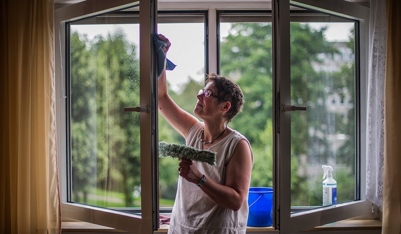 Fenster putzen muss man nicht oft, wenn man es gründlich macht.