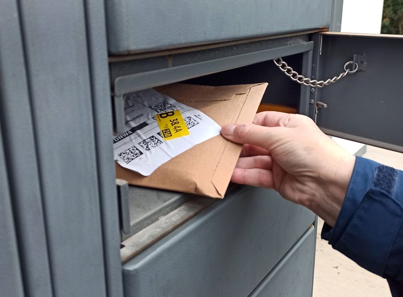 Amazon setzt Logistikmarkierungen ein.