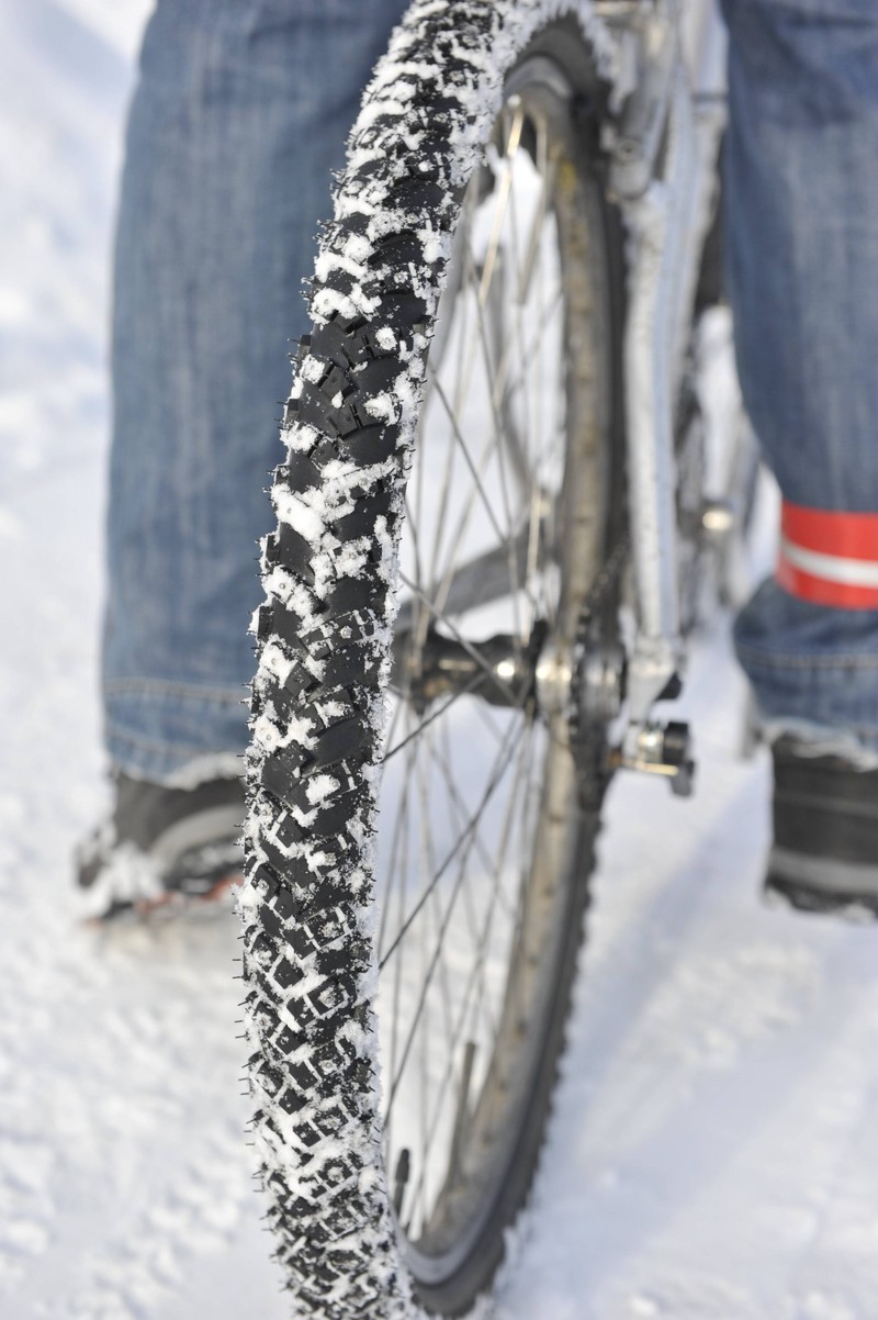 Auch für Fahrräder gibt es Winterreifen.
