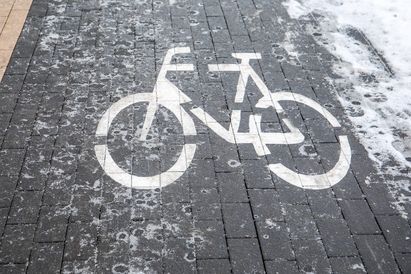 Mit diesen Tipps bist du auch im Winter sicher unterwegs.