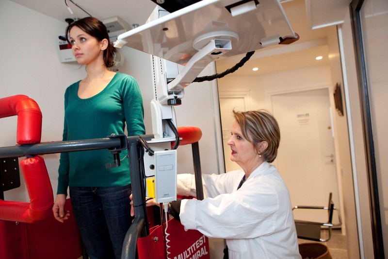 Wenn das Gleichgewicht verloren geht, kann die Hirndurchblutung schuld sein.