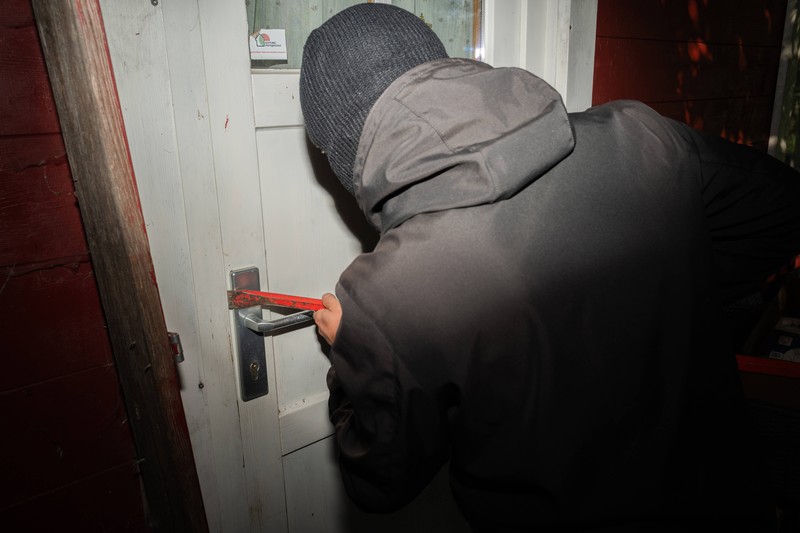 Einbrecher*innen entwickeln immer wieder neue Maschen, um Opfer zu finden.