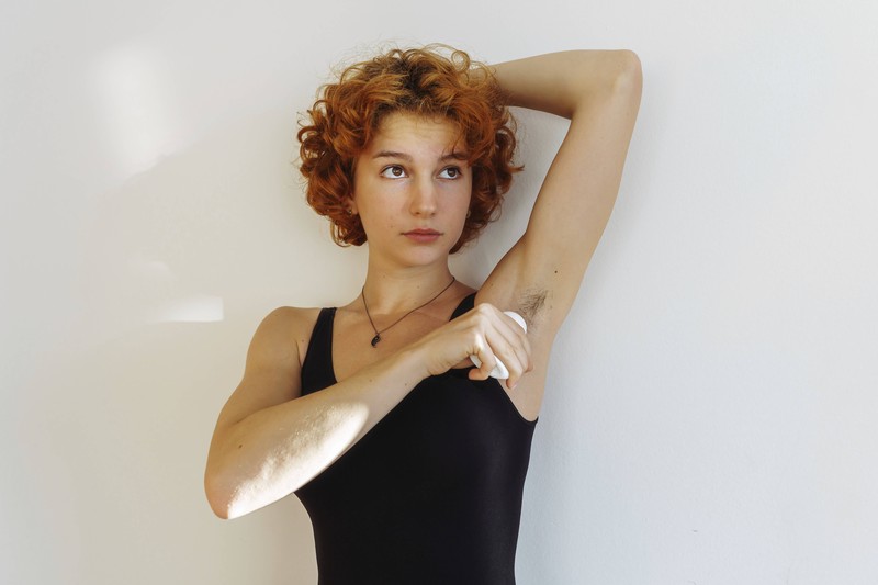 Der eigene Körpergeruch fällt vielen Menschen im Alltag kaum auf.