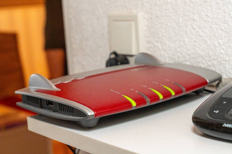 Du kannst die LEDs deiner Fritzbox auch ausschalten.