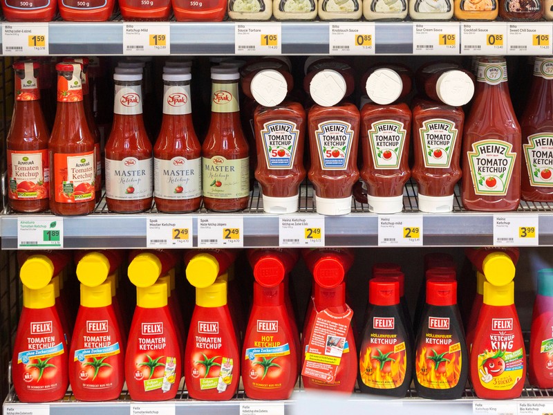 Born-Ketchup überzeugt im Test, während Heinz zu viel Zucker enthält und Felix wegen Schadstoffen komplett durchfällt.