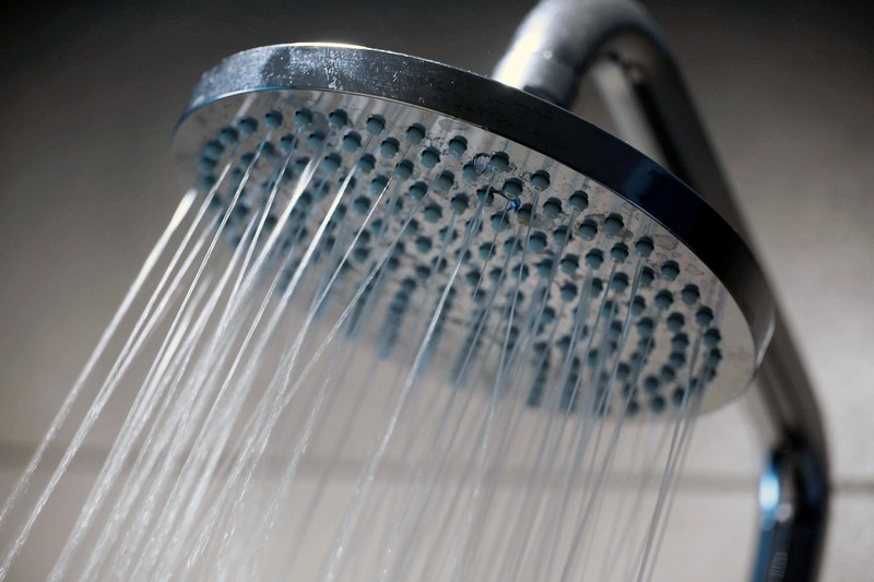 Die Dusche für eine Massage zu verwenden, ist ein hohes Verletzungsrisiko.