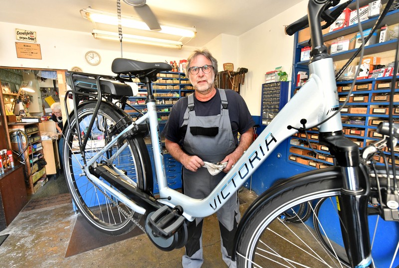 Viele vergessen bei dem Kauf eines E-Bikes, die Wartungs - und Betriebskosten, die auf einen zukommen werden.