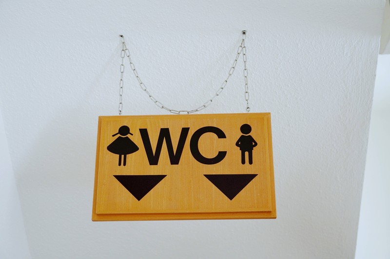 Darf man Geld für die Toilette verlangen?