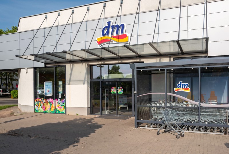 dm bietet in neueren Filialen oftmals Toiletten an.